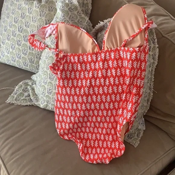 Bathing suit - Picture 2 of 3